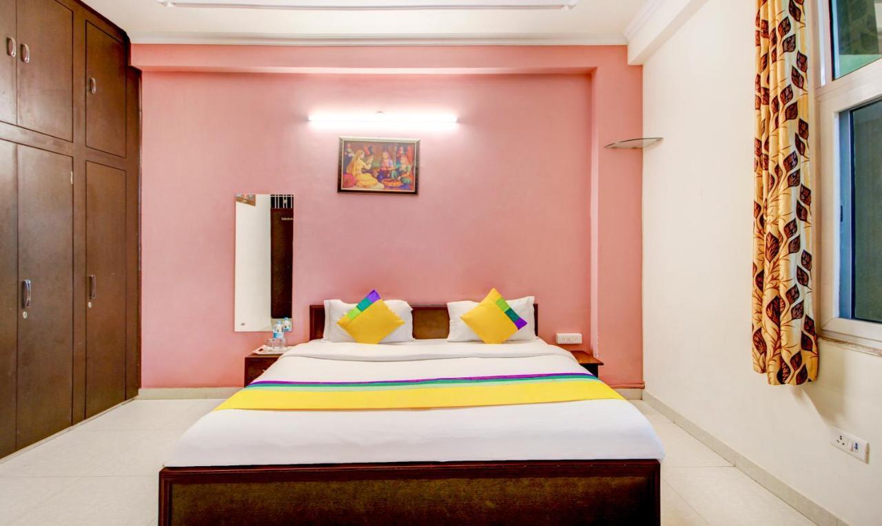 Hotel Treebo Trip Kankariya 3*